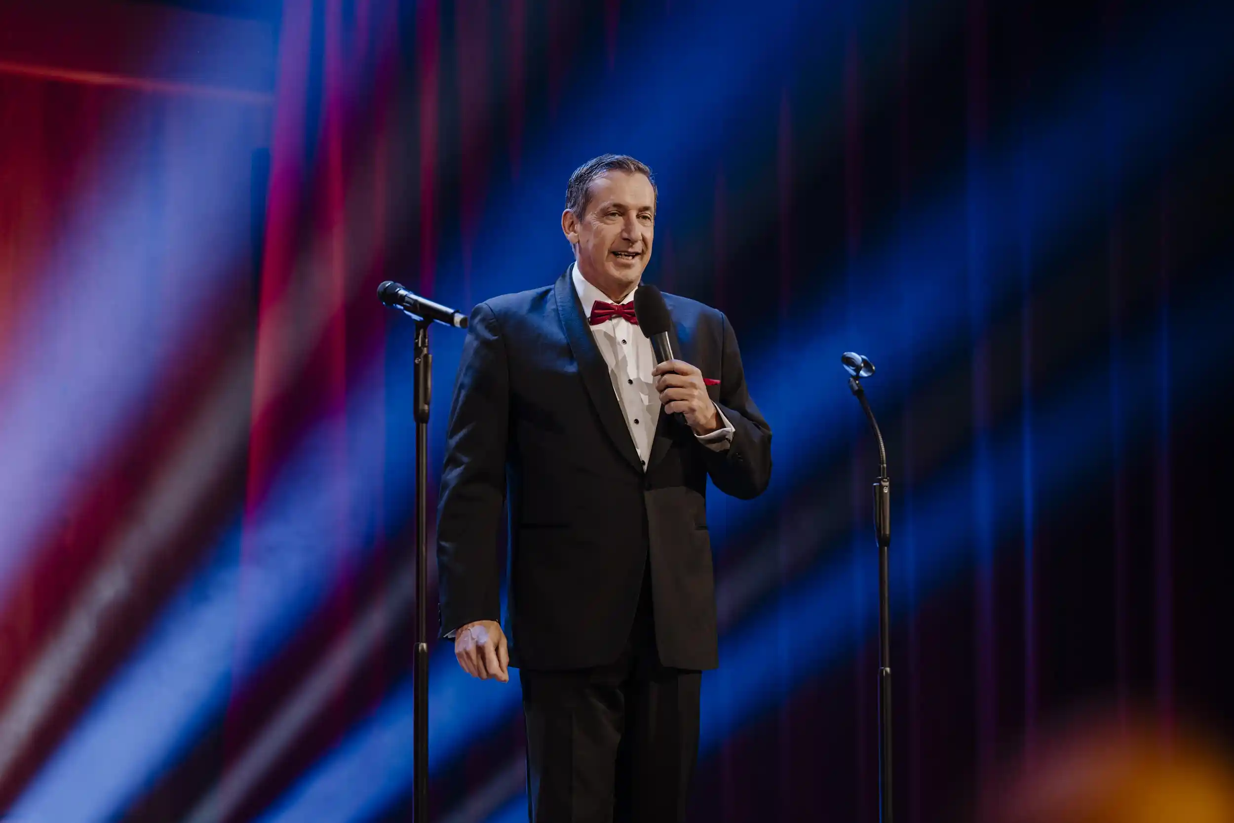 Schlageranfall Globe (c) Nadine Studeny 0